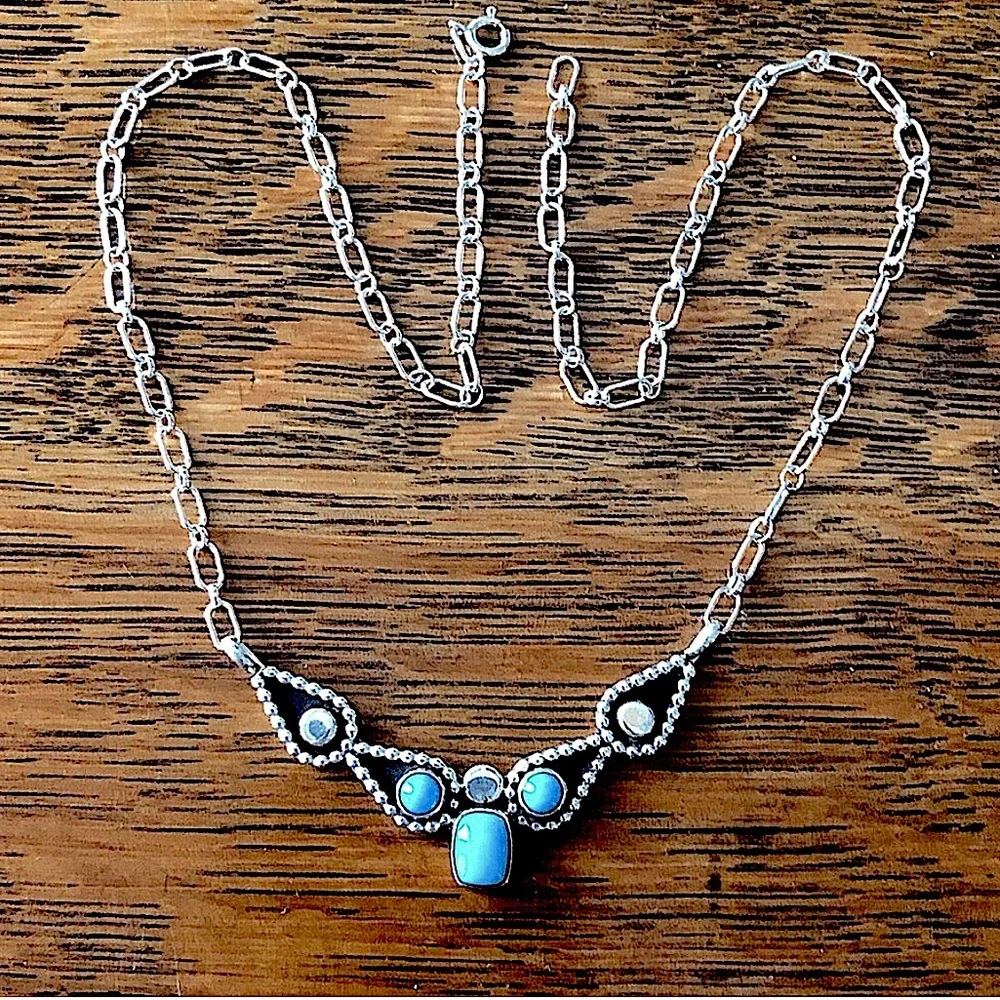 $77  Running Bear Navajo Estate Necklace  Marked R.B. STERLING - Picture 3 of 6